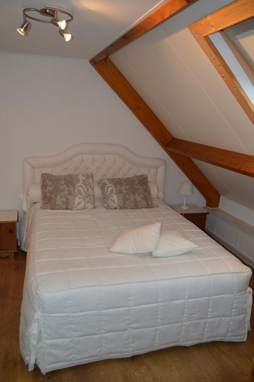 Huize Ouwervelden Bed and Breakfast Wouwsche Plantage Kamer foto
